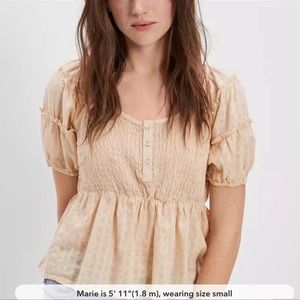 NWT AE Smocked Puff-Sleeve Babydoll
Blouse XS